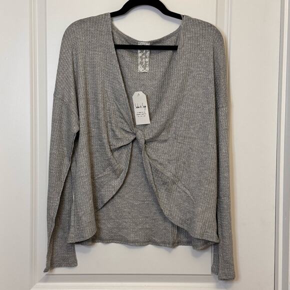 Sadie & Sage Tops - Sadie & Sage Gray Twist Front Long Sleeve Blouse